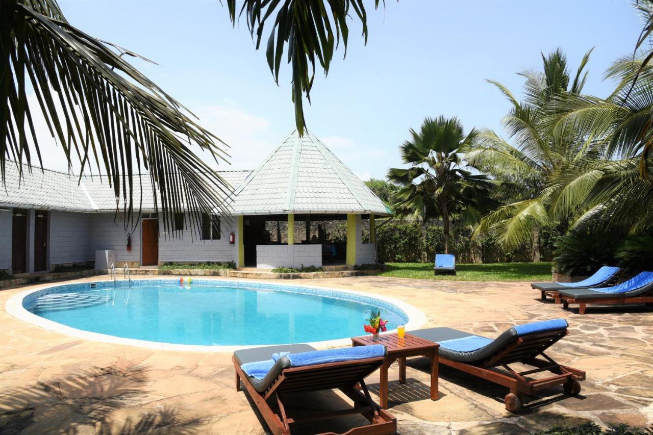 Galu Gardens Apartments Diani Beach Eksteriør billede