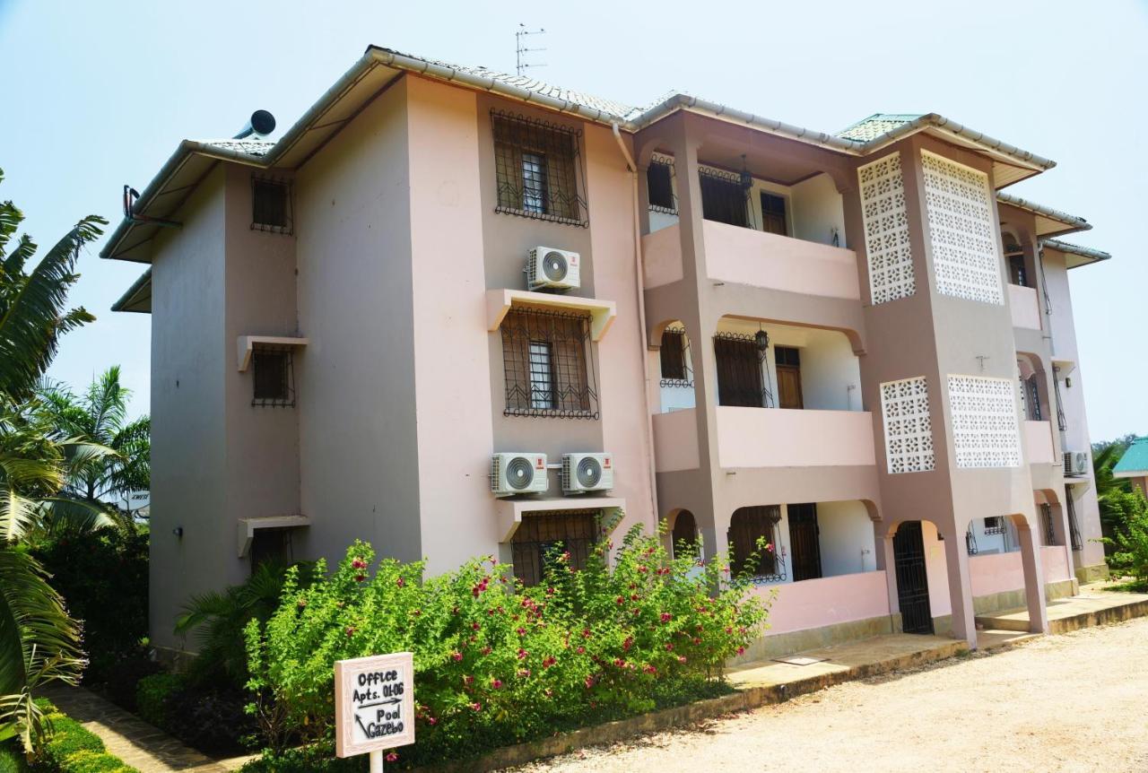 Galu Gardens Apartments Diani Beach Eksteriør billede